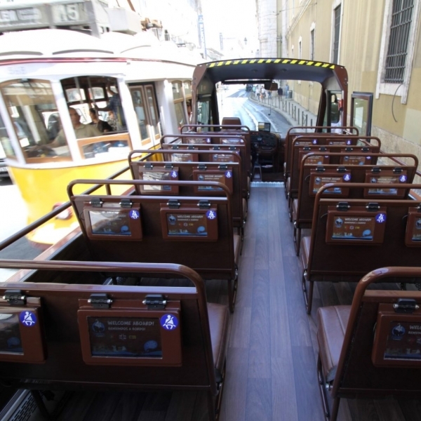 Deck Caravel on Wheels Deck Caravel on Wheels